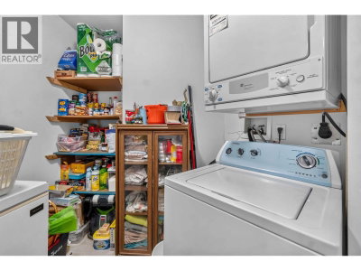 2551 PARKVIEW Lane | Port Coquitlam British Columbia | Slide Image Sixteen
