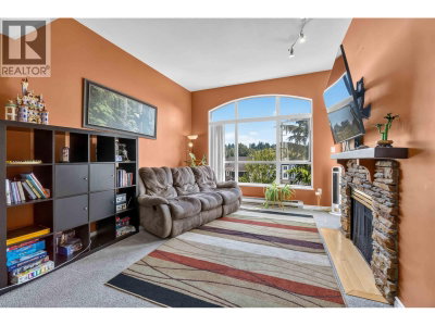 2551 PARKVIEW Lane | Port Coquitlam British Columbia | Slide Image Three