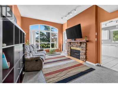 2551 PARKVIEW Lane | Port Coquitlam British Columbia | Slide Image Five
