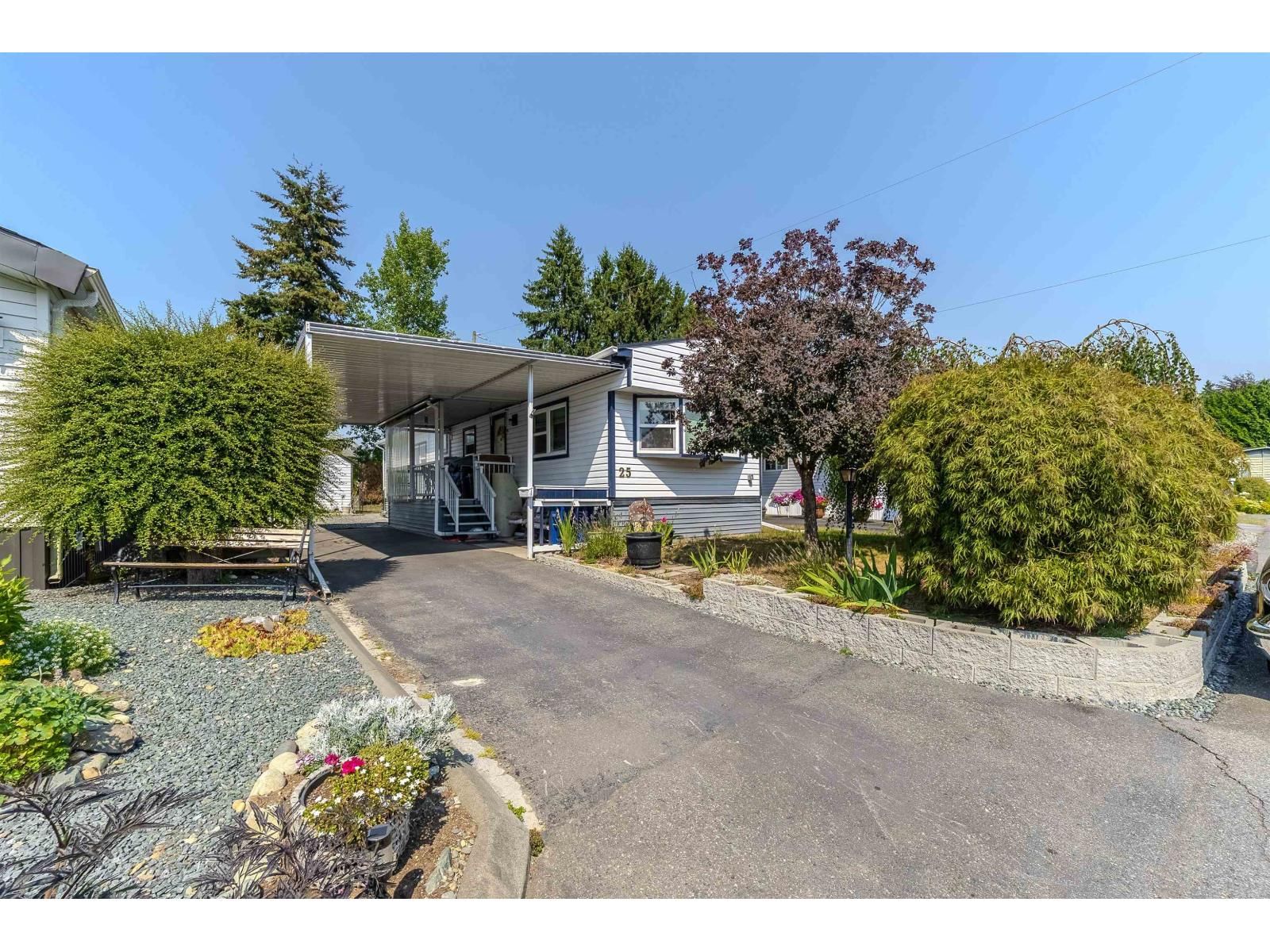 31313 LIVINGSTONE Avenue, Abbotsford, British Columbia V2T 4T1