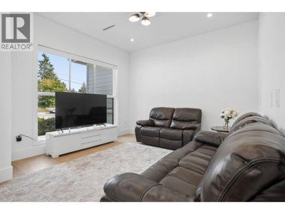 416 TRINITY Street | Coquitlam British Columbia | Slide Image Eleven