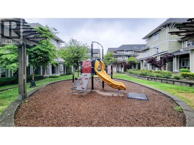 7388 MACPHERSON Avenue | Burnaby British Columbia | Slide Image Twelve