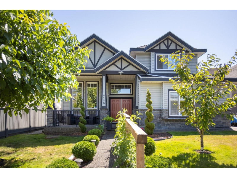 13486 64 Avenue Surrey British Columbia, V3W 1Y3 - 6 Bedrooms Home For Sale