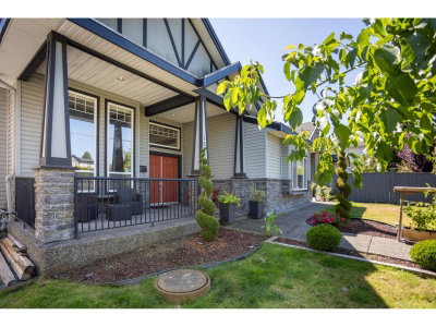 13486 64 Avenue | Surrey British Columbia | Slide Image Four