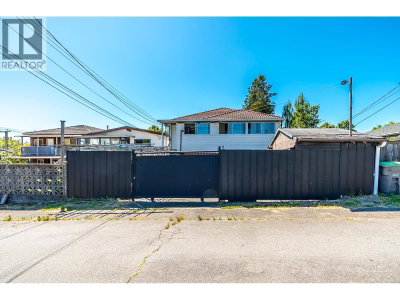 6074 SHERBROOKE Street | Vancouver British Columbia | Slide Image Thirty