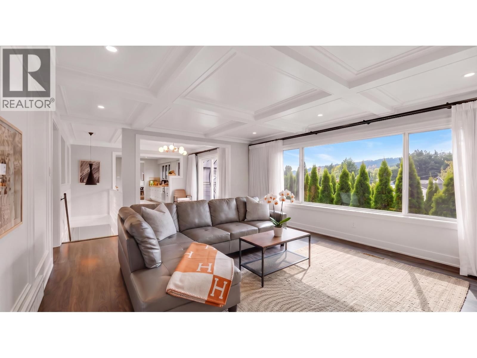 39726 GOVERNMENT Road, Squamish, British Columbia V8B 0G3