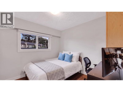 39726 GOVERNMENT Road | Squamish British Columbia | Slide Image Twenty-two