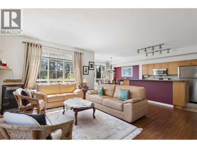 2200 PANORAMA Drive | Port Moody British Columbia | Slide Image Two