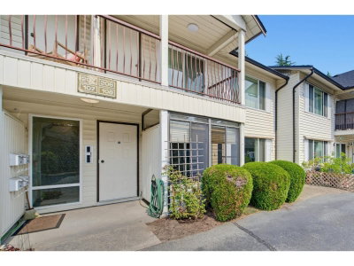 2853 BOURQUIN Crescent West | Abbotsford British Columbia | Slide Image Two