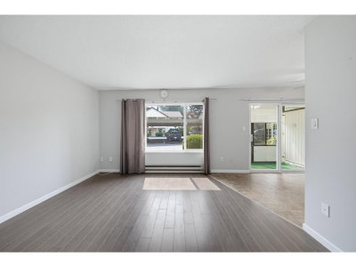 2853 BOURQUIN Crescent West | Abbotsford British Columbia | Slide Image Six
