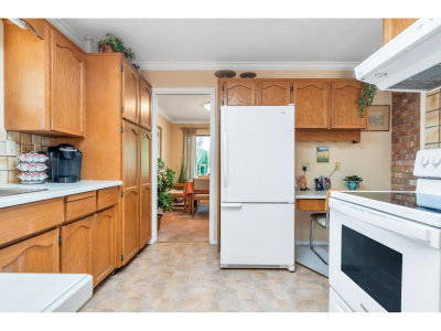1822 146 Street | Surrey British Columbia | Slide Image Eighteen