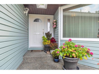 1822 146 Street | Surrey British Columbia | Slide Image Four