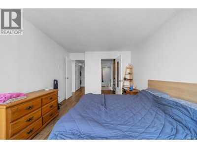 6540 BURLINGTON Avenue | Burnaby British Columbia | Slide Image Nineteen