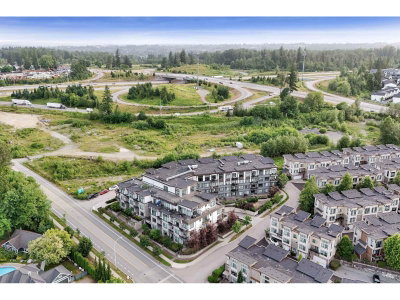 9983 BARNSTON Drive East | Surrey British Columbia | Slide Image Sixteen