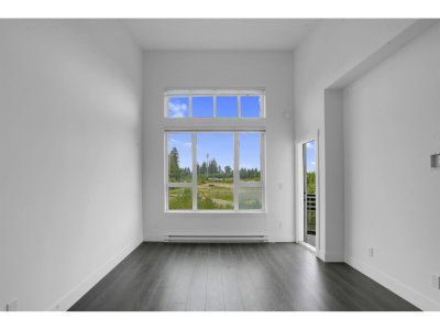 9983 BARNSTON Drive East | Surrey British Columbia | Slide Image Six