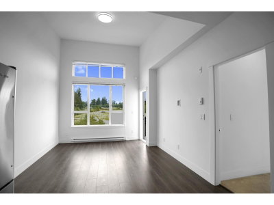 9983 BARNSTON Drive East | Surrey British Columbia | Slide Image Seven