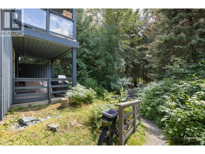3050 HILLCREST Drive | Whistler British Columbia | Slide Image Fourteen