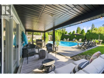 2282 STANWOOD Avenue | Coquitlam British Columbia | Slide Image Six