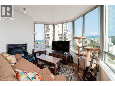 1005 BEACH Avenue | Vancouver British Columbia | Slide Image One