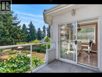 4326 RUMBLE Street | Burnaby British Columbia | Slide Image Twelve