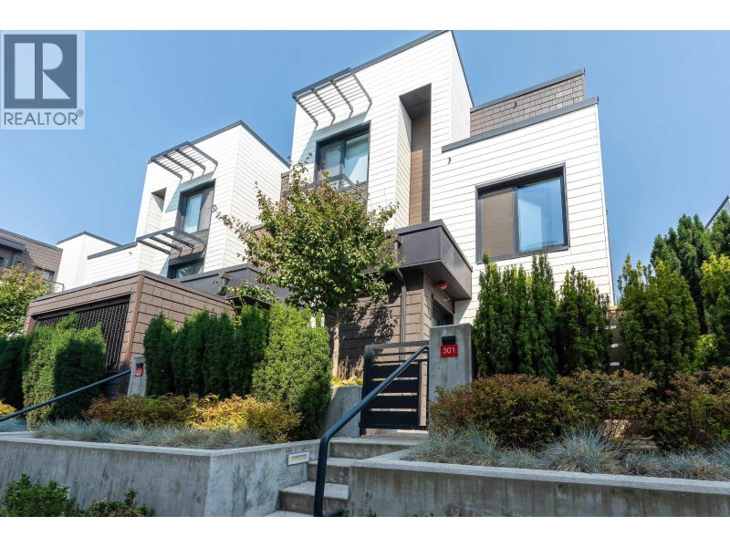 606 FOSTER Avenue Coquitlam British Columbia, V6J 0L5 - 3 Bedrooms Condo For Sale