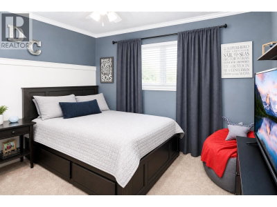 23415 WHIPPOORWILL Avenue | Maple Ridge British Columbia | Slide Image Ten