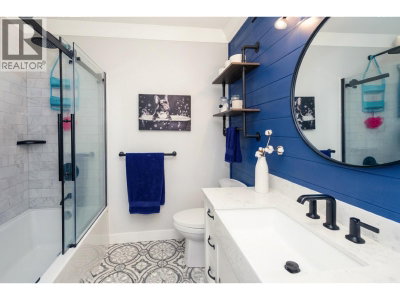 23415 WHIPPOORWILL Avenue | Maple Ridge British Columbia | Slide Image Twelve