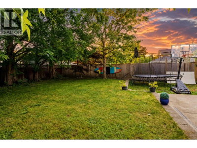 23415 WHIPPOORWILL Avenue | Maple Ridge British Columbia | Slide Image Seventeen