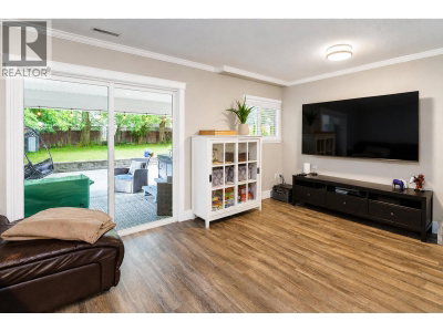 23415 WHIPPOORWILL Avenue | Maple Ridge British Columbia | Slide Image Seven