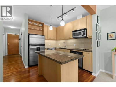 560 RAVENWOODS Drive | North Vancouver British Columbia | Slide Image Two