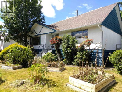 6319 LOCHDALE Street | Burnaby British Columbia | Slide Image Two