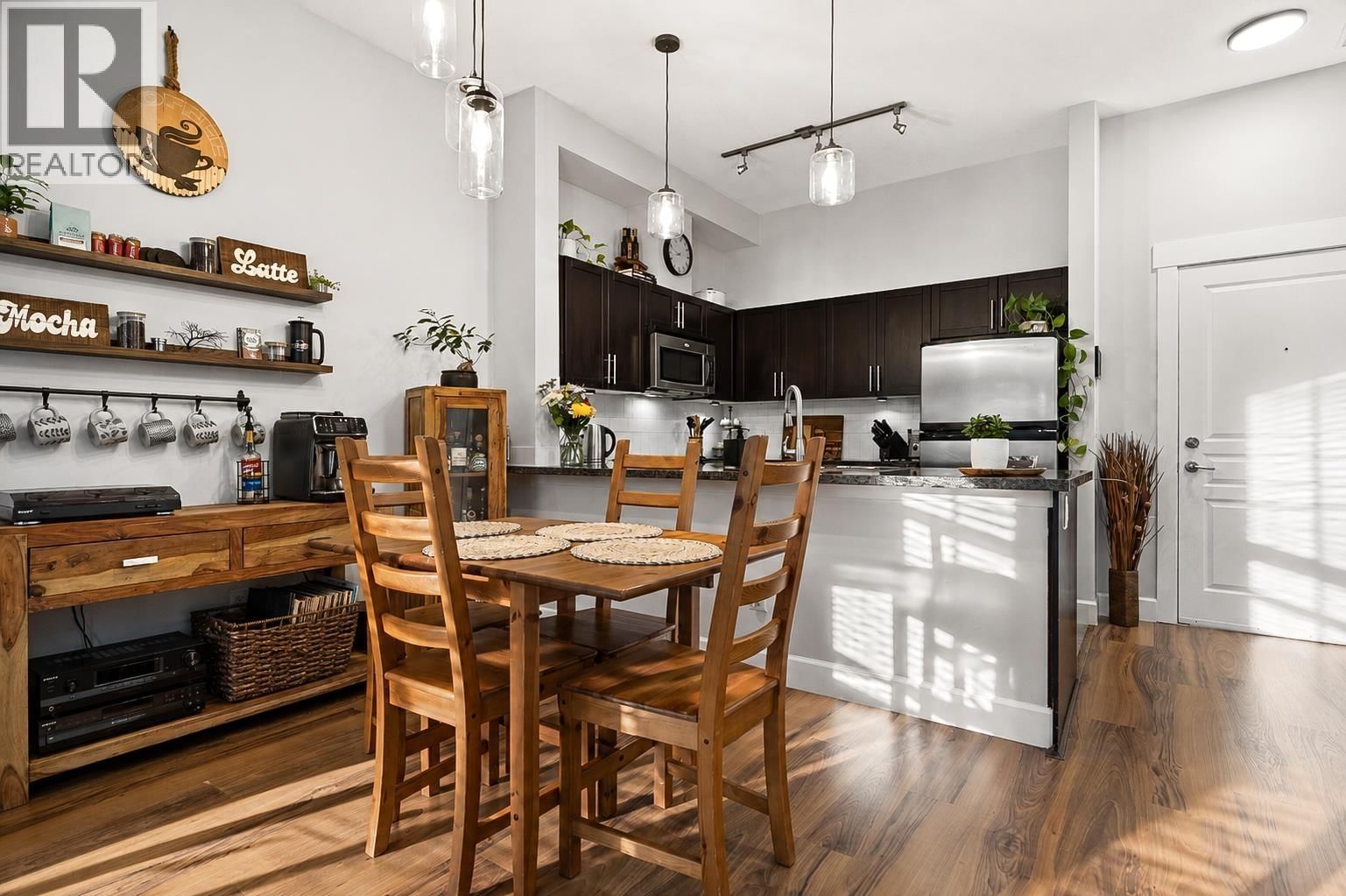 12283 224 Street, Maple Ridge, British Columbia V2X 8Z3
