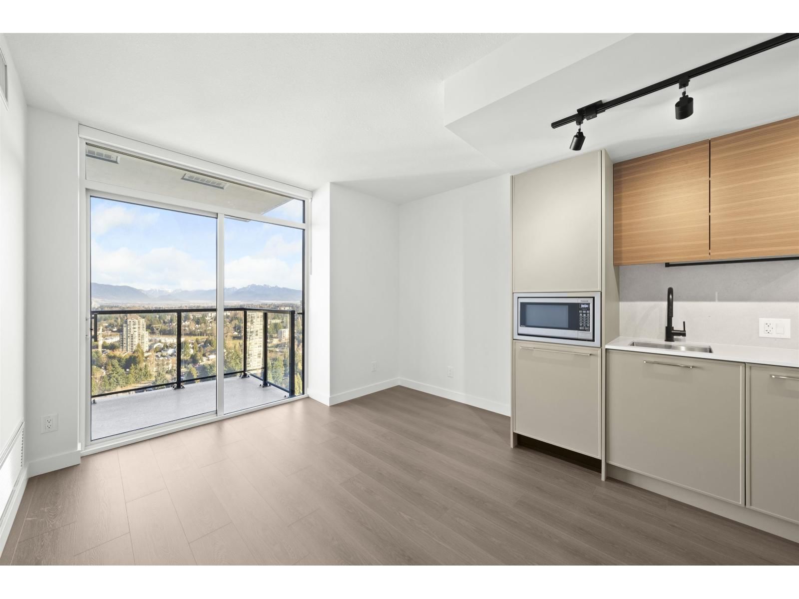 13745 GEORGE JUNCTION, Surrey, British Columbia V3T 4Y3