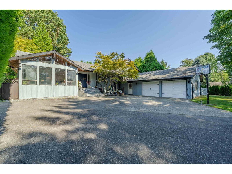 3525 MCKINLEY Court Abbotsford British Columbia, V2S 8L9 - 5 Bedrooms Home For Sale