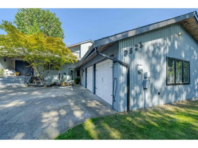 3525 MCKINLEY Court | Abbotsford British Columbia | Slide Image Four