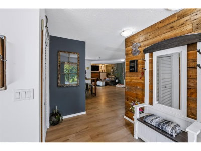 3525 MCKINLEY Court | Abbotsford British Columbia | Slide Image Six