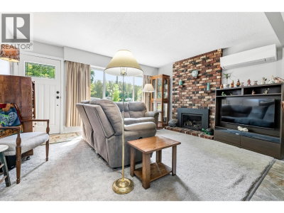 12157 250 Street | Maple Ridge British Columbia | Slide Image Six
