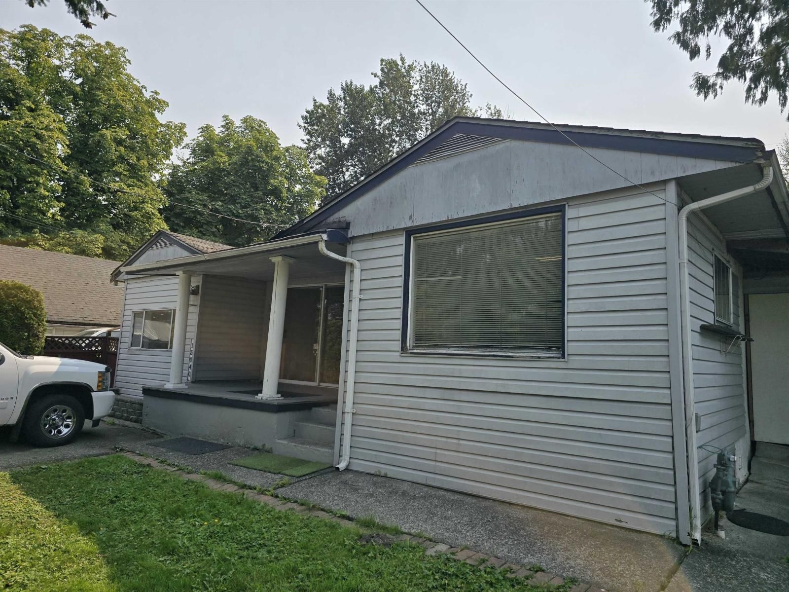 13040 115B Avenue, Surrey, British Columbia V3R 2S3