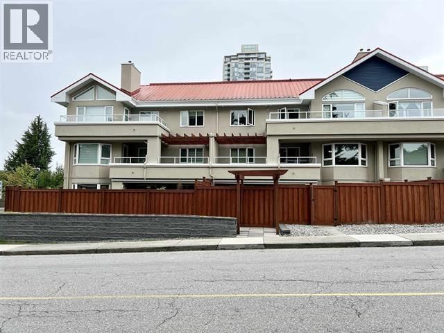 501 COCHRANE Avenue, Coquitlam, British Columbia V3J 7W5
