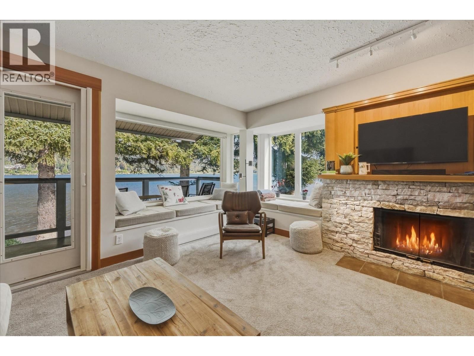 17 3262 ARCHIBALD Way property photo