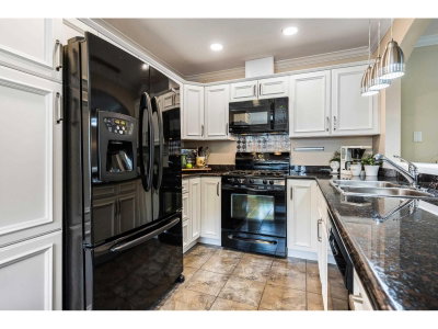 44523 MCLAREN Drive | Chilliwack British Columbia | Slide Image Nine
