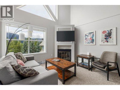 4749 SPEARHEAD Drive | Whistler British Columbia | Slide Image Eleven