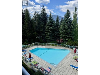 4749 SPEARHEAD Drive | Whistler British Columbia | Slide Image Fourteen