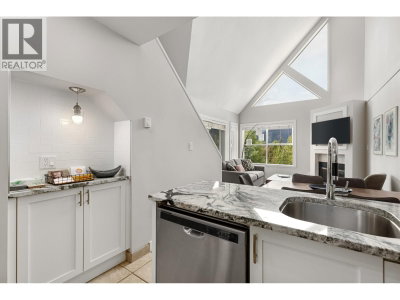 4749 SPEARHEAD Drive | Whistler British Columbia | Slide Image Nine