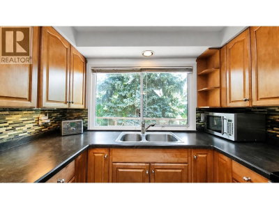 1781 VIEW Street | Port Moody British Columbia | Slide Image Ten