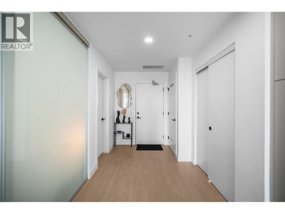 422 3RD Street | North Vancouver British Columbia | Slide Image Twelve
