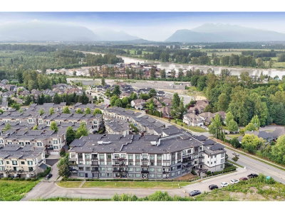 9983 BARNSTON Drive East | Surrey British Columbia | Slide Image Twenty-two