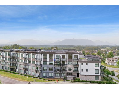 9983 BARNSTON Drive East | Surrey British Columbia | Slide Image Twenty-four