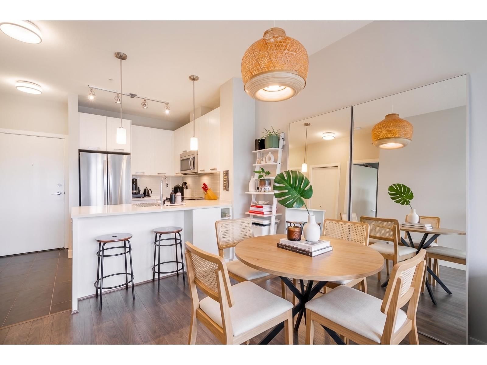 15388 105 Avenue, Surrey, British Columbia V3R 0C4