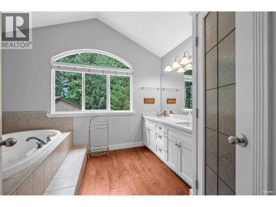 13546 232 Street | Maple Ridge British Columbia | Slide Image Nineteen